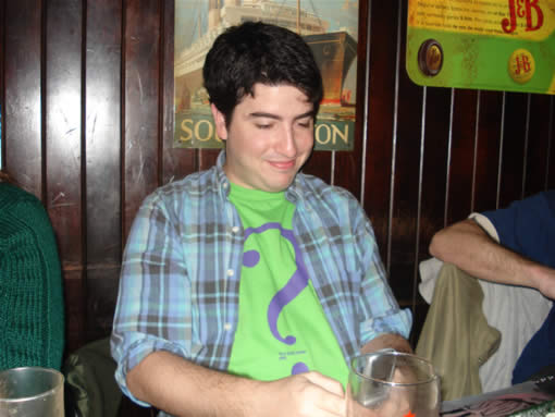 gusma sonriendo